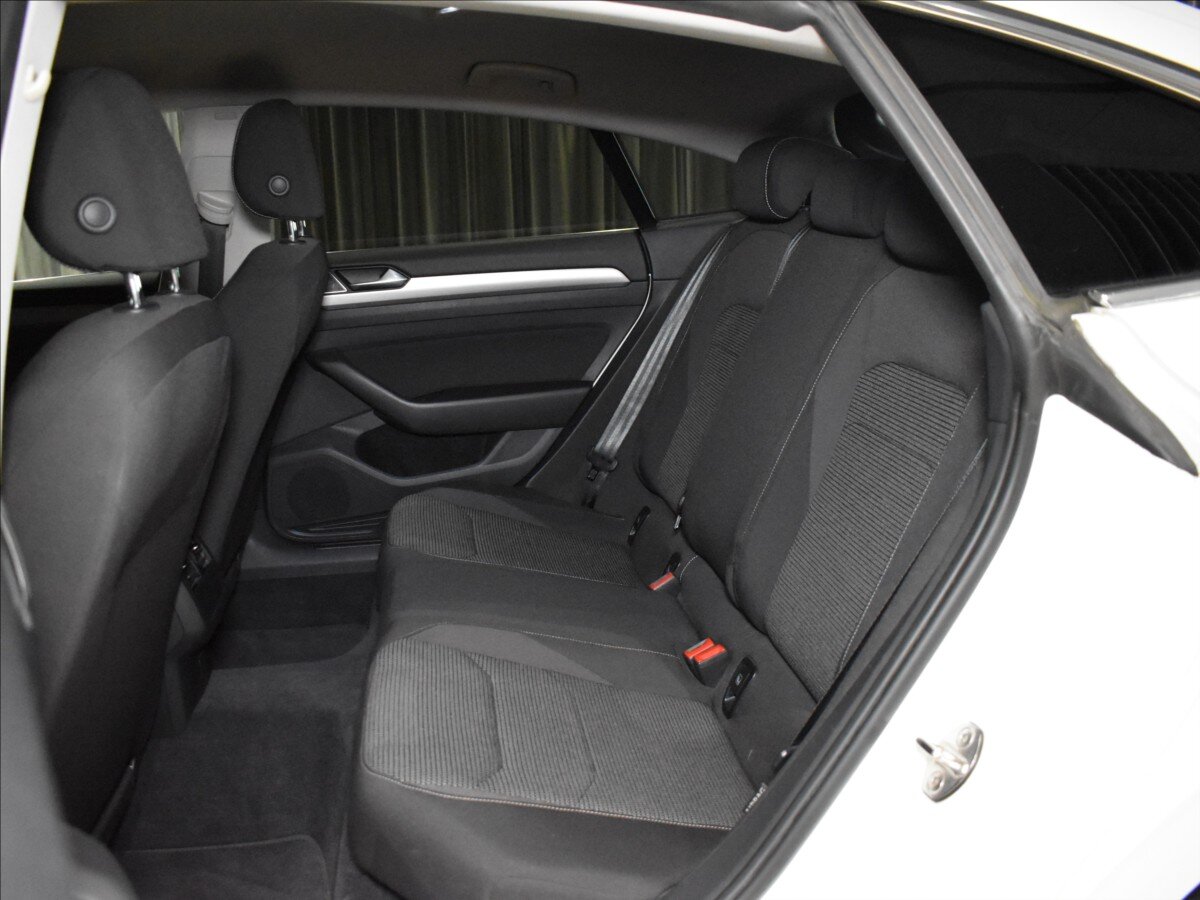 Volkswagen Arteon Liftback 1,5 l 110 kw