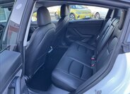 Tesla Model 3 Sedan / Limuzína 0,0 208 kw