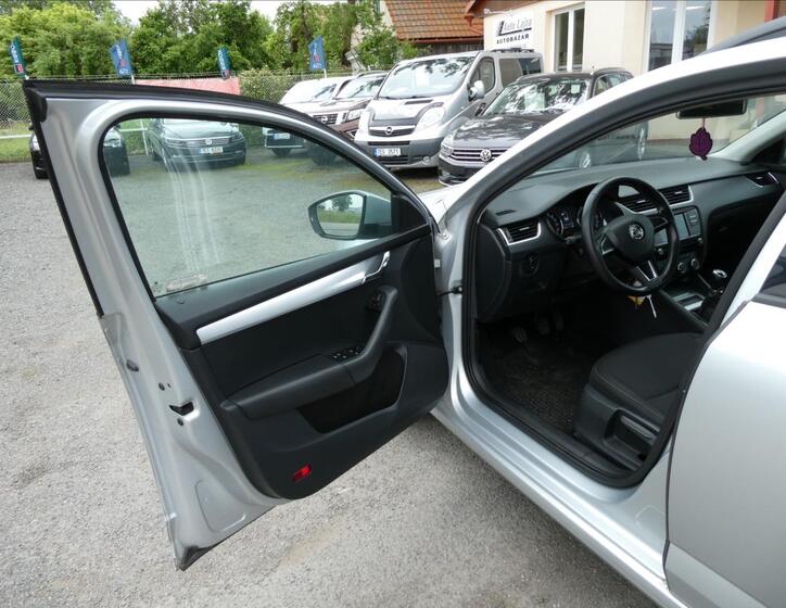 Škoda Octavia 14