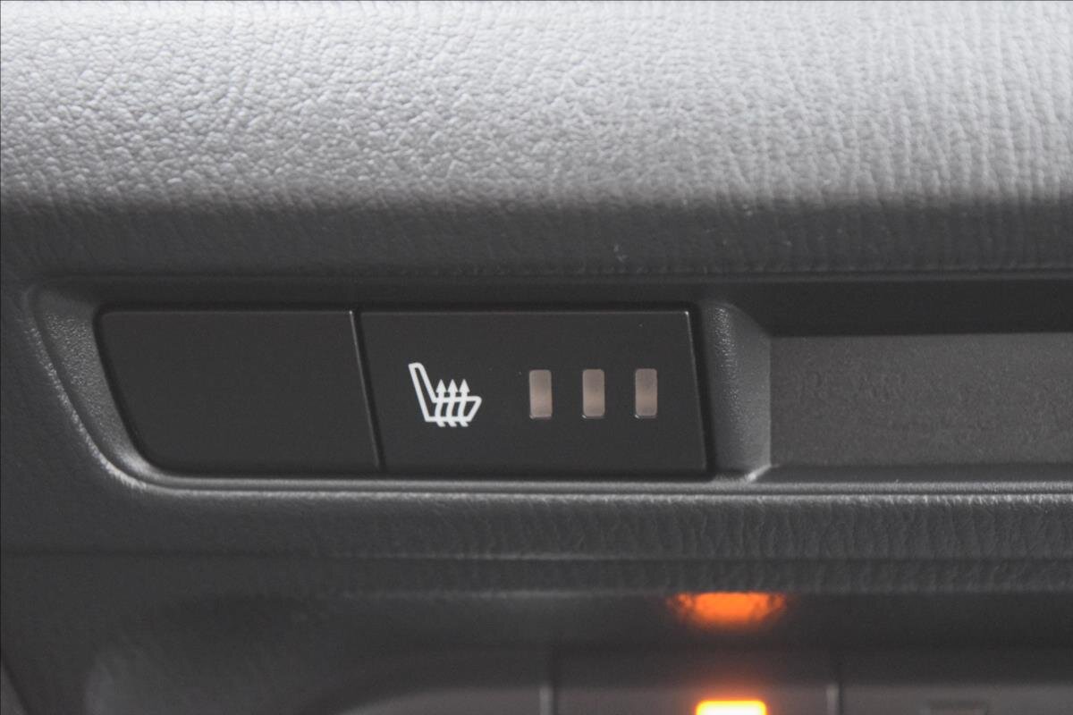 Mazda 3 Sedan 1,5 l 74 kw