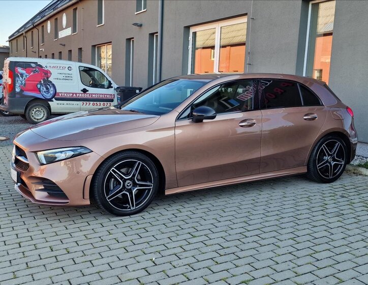 Mercedes-Benz Třídy A Hatchback 1,3 l 100 kw