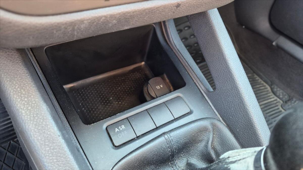 Volkswagen Golf Hatchback 1,6 l 75 kw