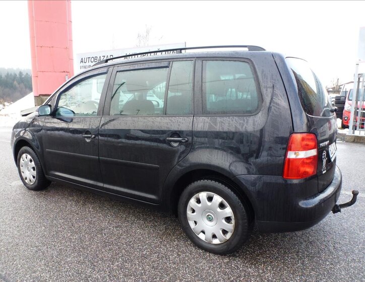 Volkswagen Touran Kombi 2,0 l 100 kw
