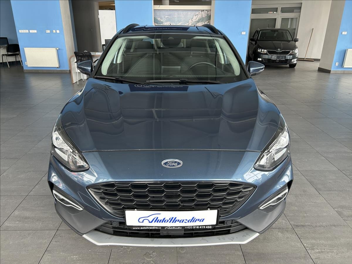 Ford Focus Hatchback 999,0 92 kw