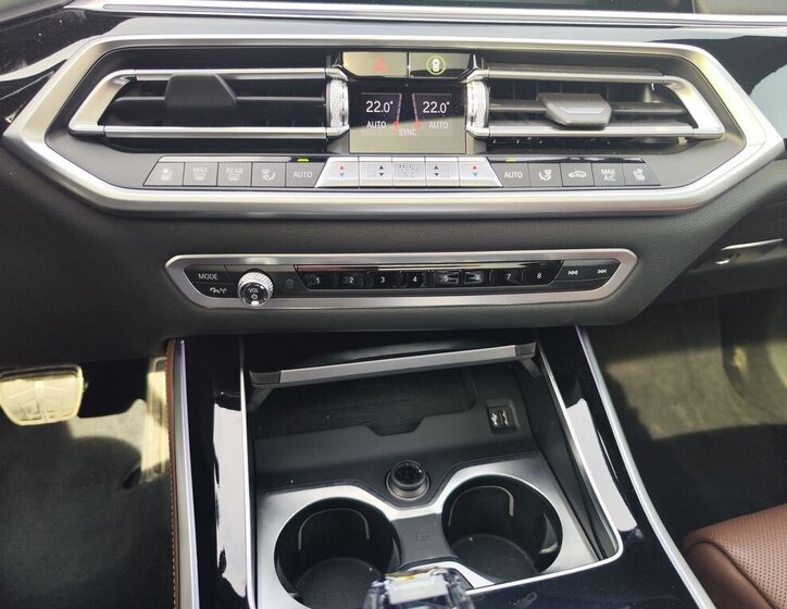 BMW X5 SUV / Terénní 3,0 l 250 kw