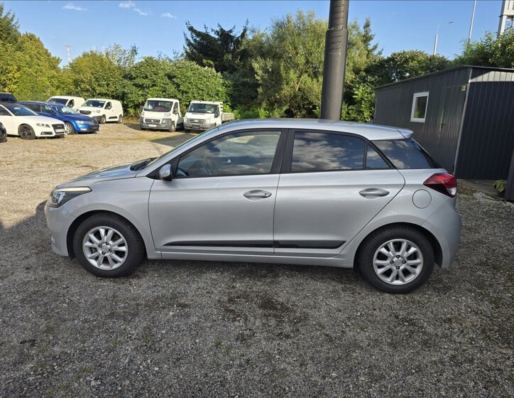 Hyundai i20 Hatchback 1,2 l 61 kw