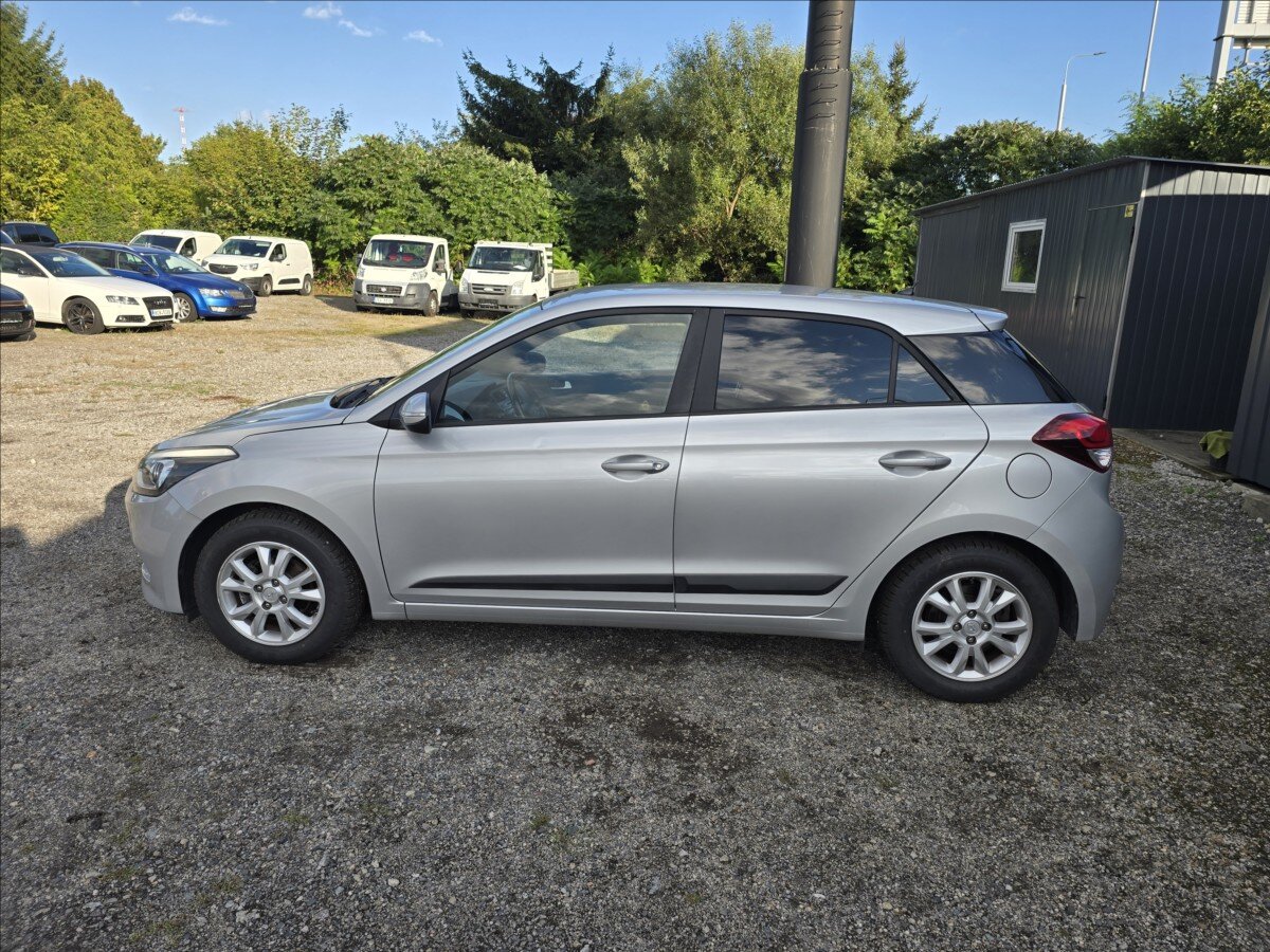 Hyundai i20 Hatchback 1,2 l 61 kw