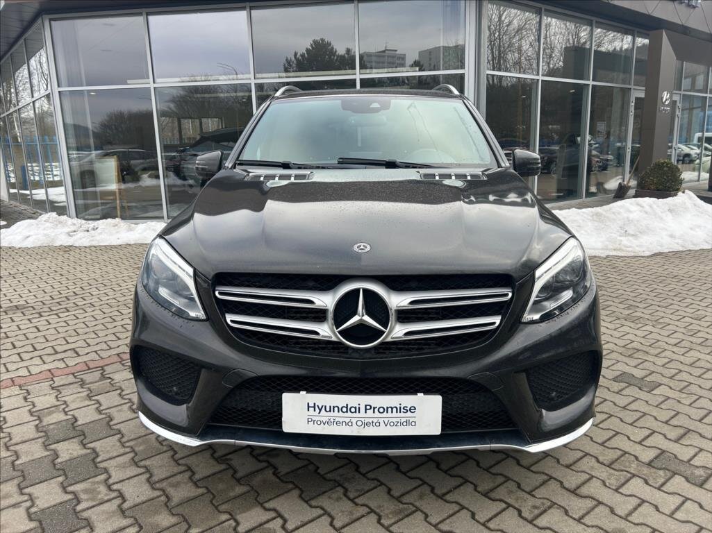 Mercedes-Benz GLE SUV 2,1 l 150 kw