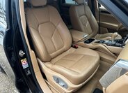 Porsche Cayenne Kombi 4,8 l 294 kw