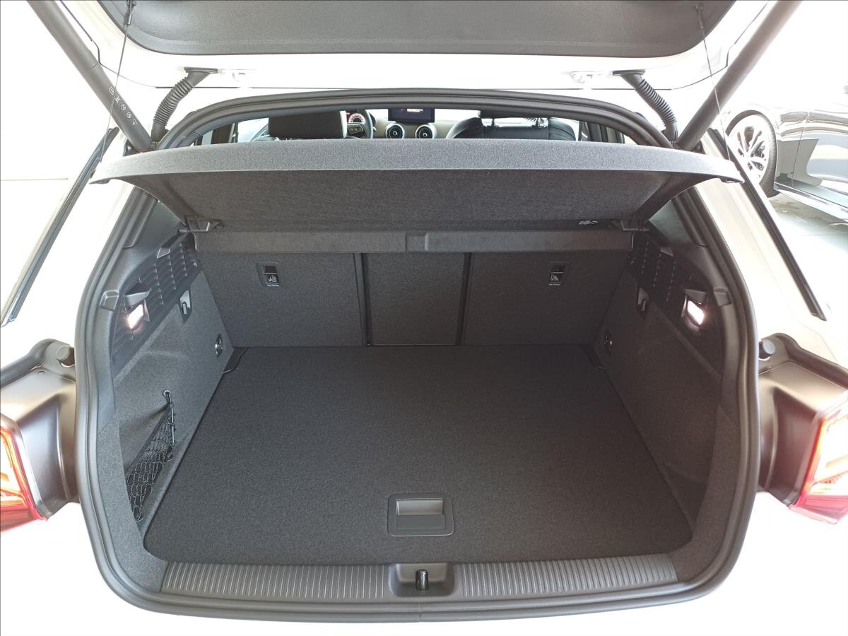 Audi Q2 SUV 1,5 l 110 kw