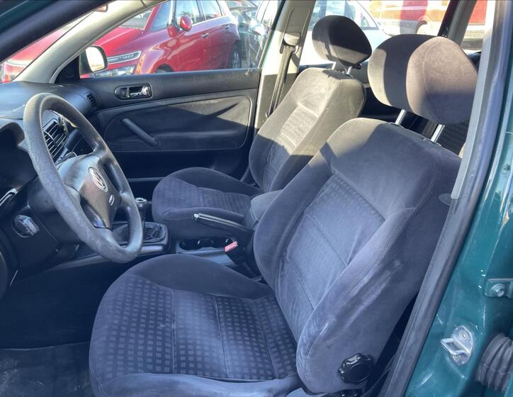 Volkswagen Passat 18