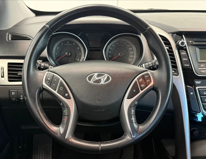 Hyundai i30 Kombi 1,6 l 88 kw