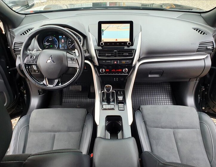 Mitsubishi Eclipse Cross SUV / Terénní 2,4 l 133 kw