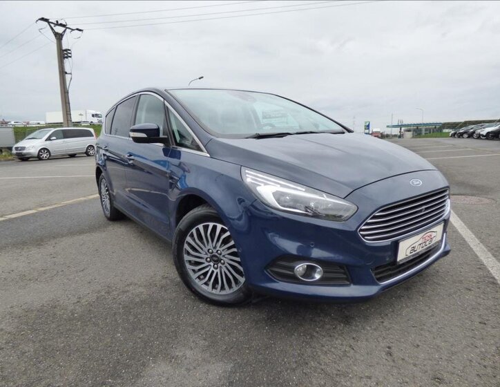 Ford S-MAX 1