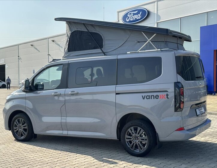 Ford Tourneo Custom 2