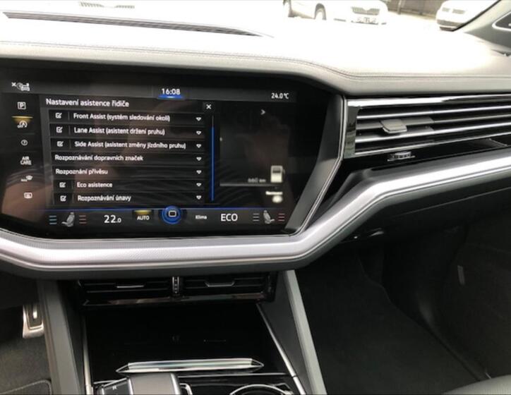 Volkswagen Touareg 13