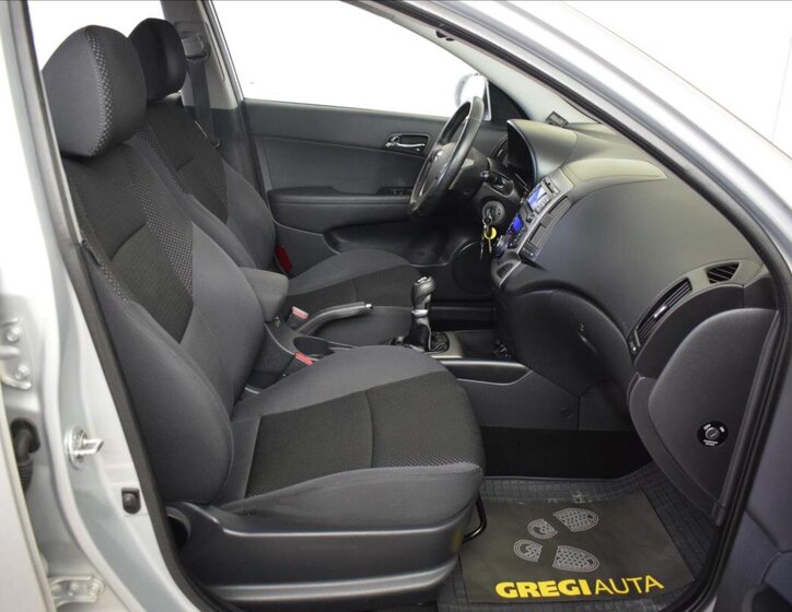 Hyundai i30 Kombi 1,6 l 92 kw