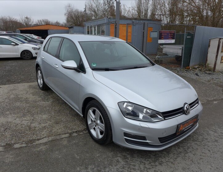 Volkswagen Golf Hatchback 1,2 l 77 kw