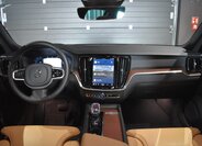 Volvo V60 Kombi 2,0 l 145 kw