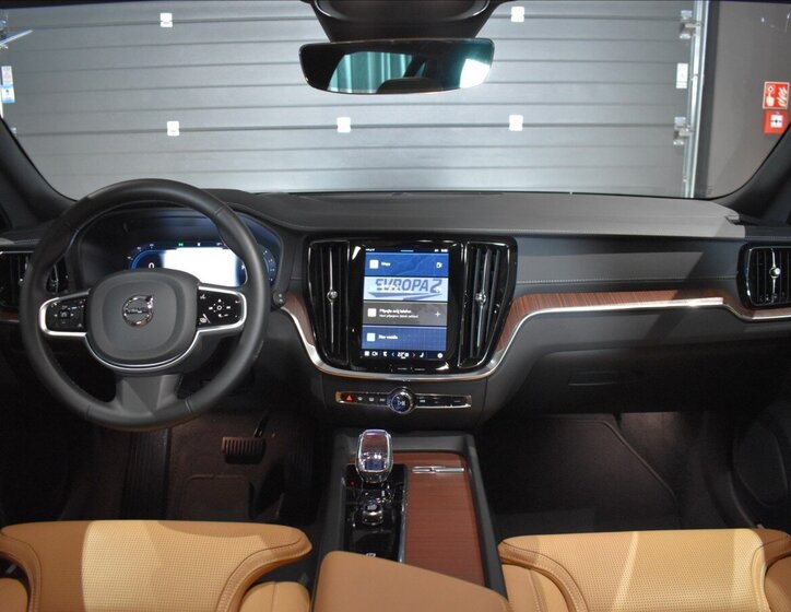 Volvo V60 Kombi 2,0 l 145 kw