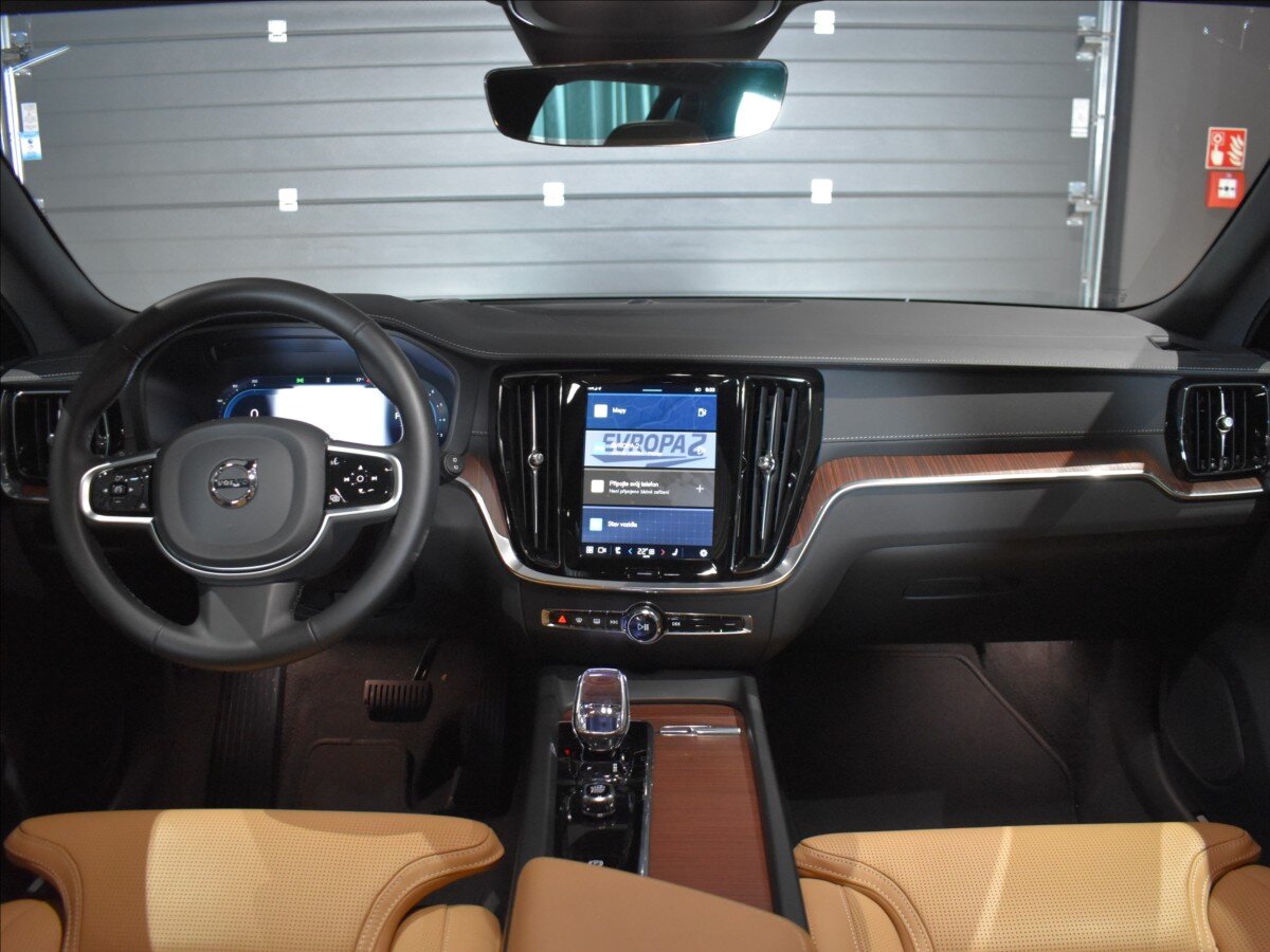 Volvo V60 Kombi 2,0 l 145 kw