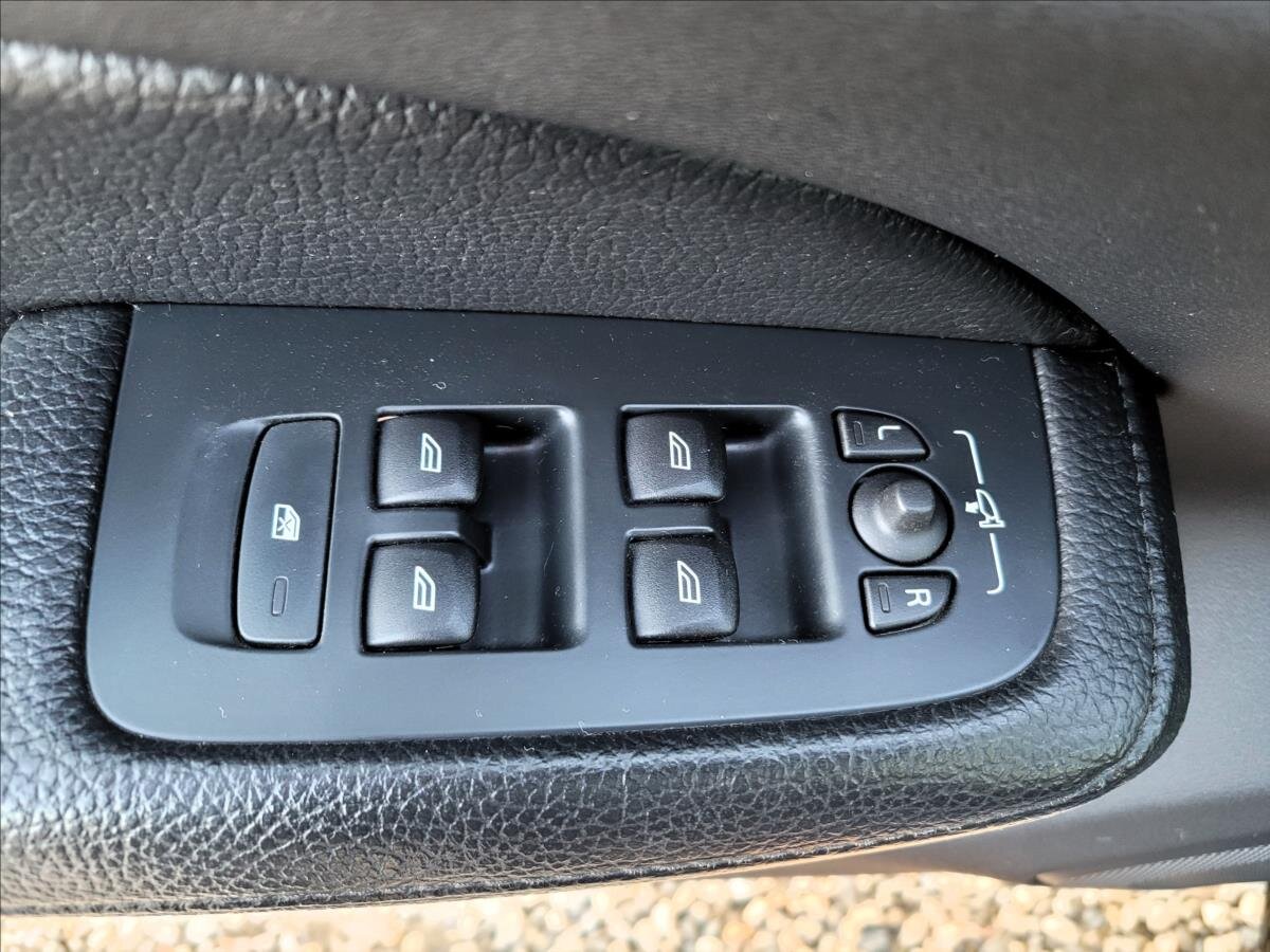 Volvo V60 Kombi 2,0 l 251 kw