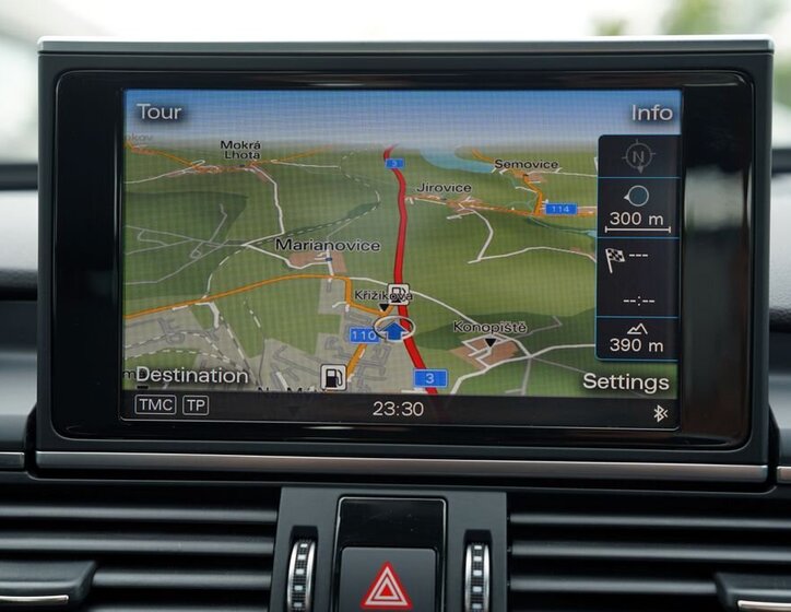 Audi A6 Sedan / Limuzína 2,8 l 150 kw