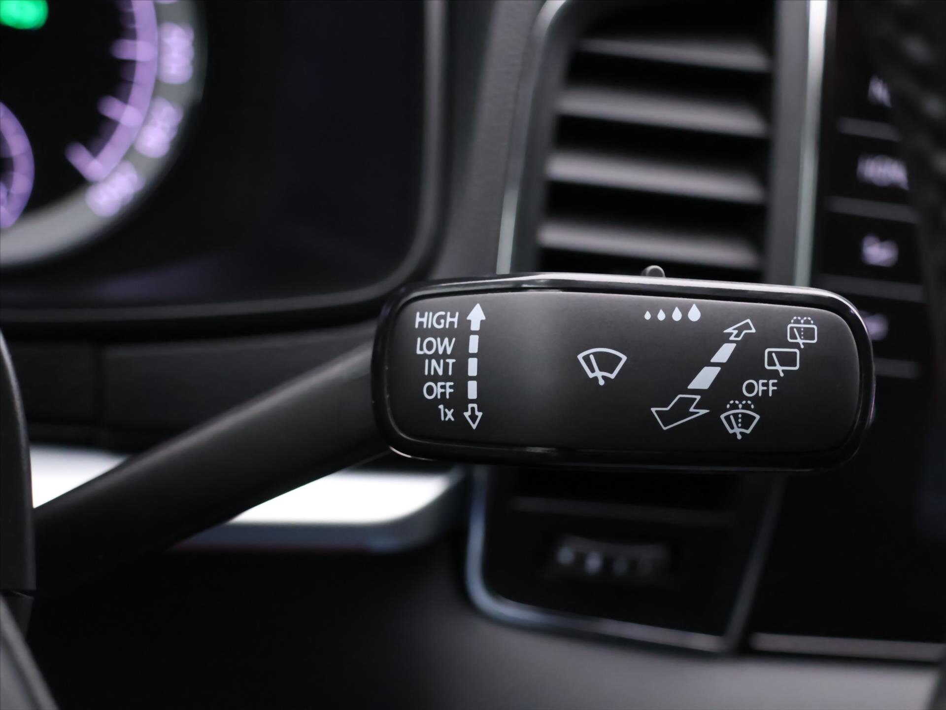 Škoda Karoq SUV / Terénní 2,0 l 85 kw