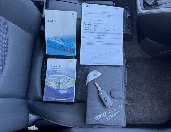 Mazda 5 48