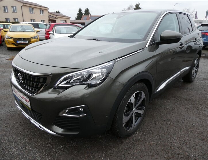 Peugeot 3008 SUV 1,6 l 121 kw