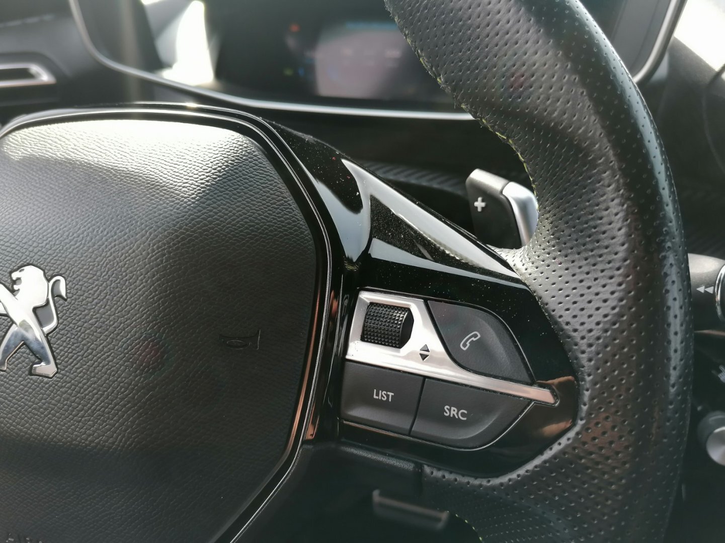 Peugeot 2008 SUV / Terénní 1,2 l 96 kw