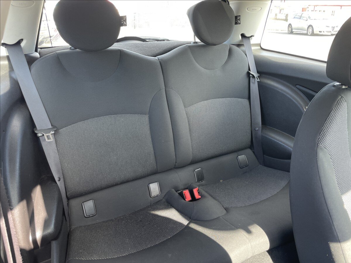 Mini Cooper Hatchback 1,6 l 88 kw