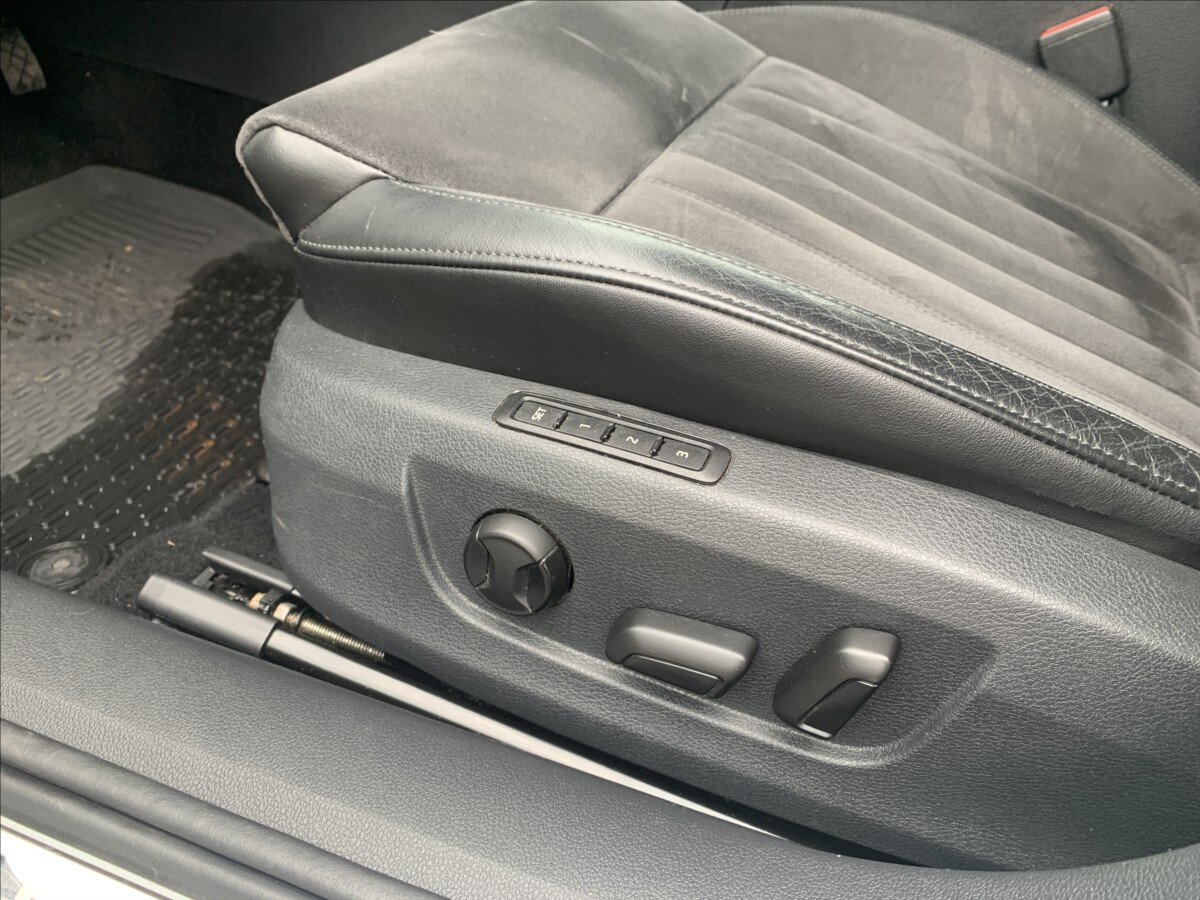 Škoda Superb Kombi 2,0 l 110 kw