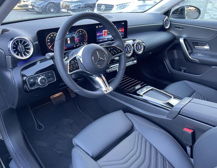Mercedes-Benz Třídy A Hatchback 2,0 l 110 kw