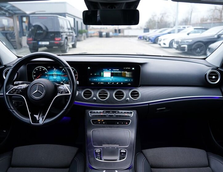 Mercedes-Benz Třídy E Sedan 2,0 l 143 kw
