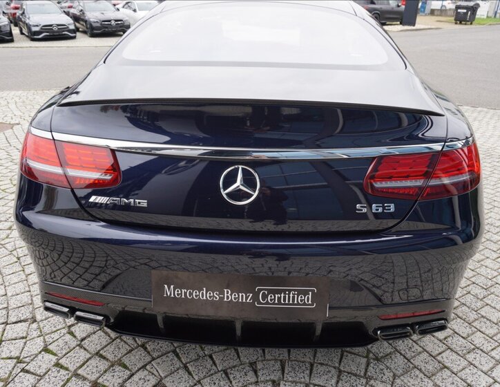 Mercedes-Benz Třídy S Kupé 4,0 l 450 kw