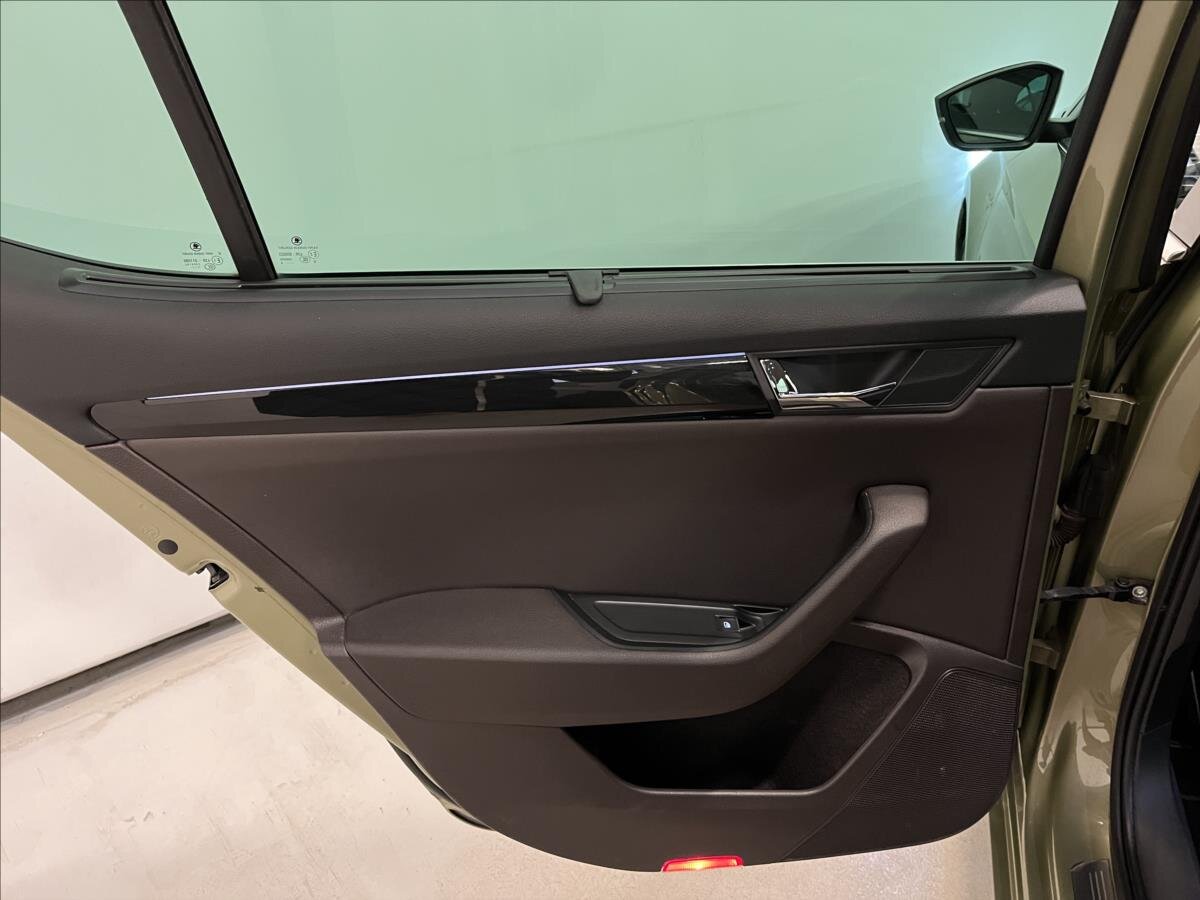 Škoda Superb Liftback 2,0 l 140 kw