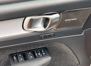 Volvo XC40 SUV 2,0 l 120 kw