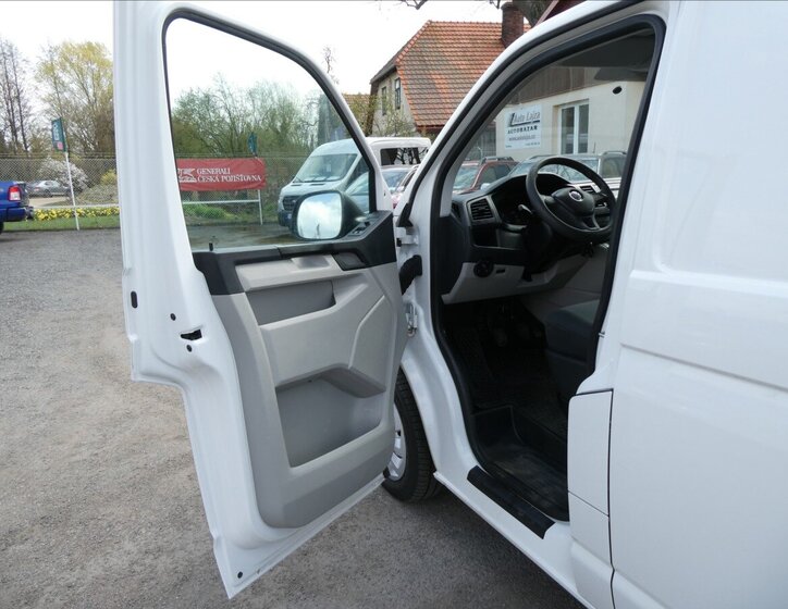 Volkswagen Transporter Skříň 2,0 l 75 kw