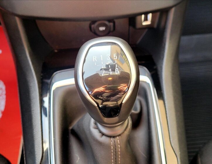 Peugeot 308 Hatchback 1,5 l 75 kw