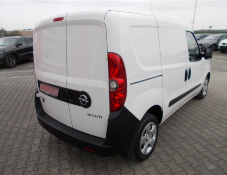 Opel Combo Skříň 1,6 l 77 kw