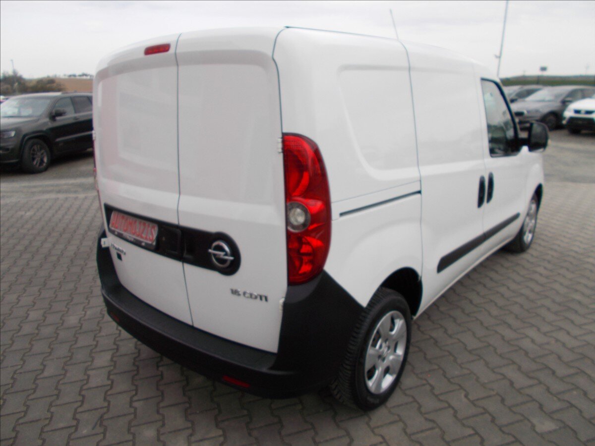 Opel Combo Skříň 1,6 l 77 kw