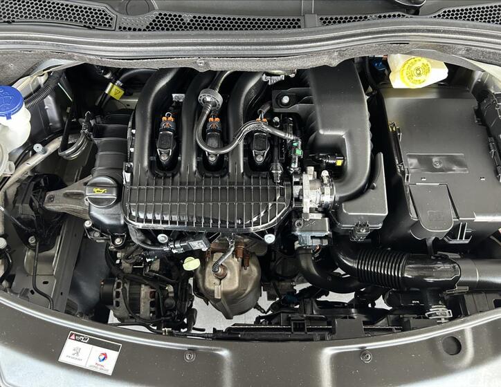 Peugeot 208 18