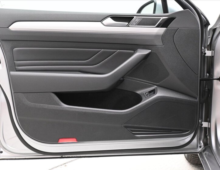 Volkswagen Passat Sedan 1,4 l 115 kw