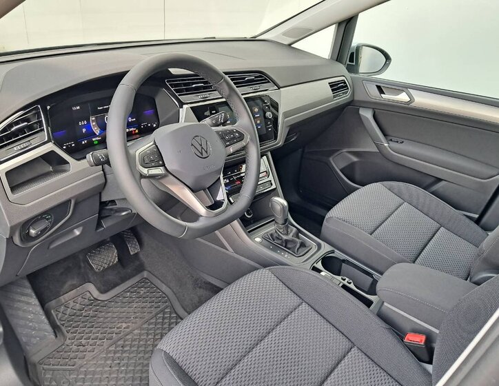 Volkswagen Touran 20