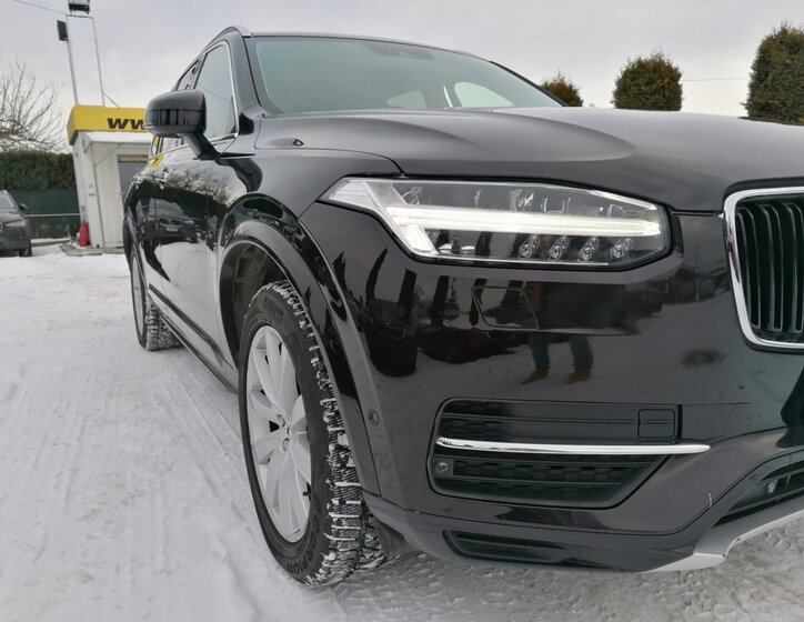 Volvo XC90 Kombi 2,0 l 165 kw