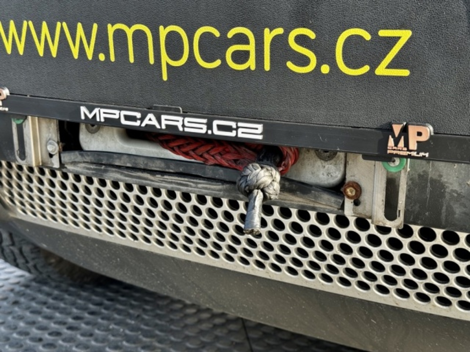 Land Rover Defender 56