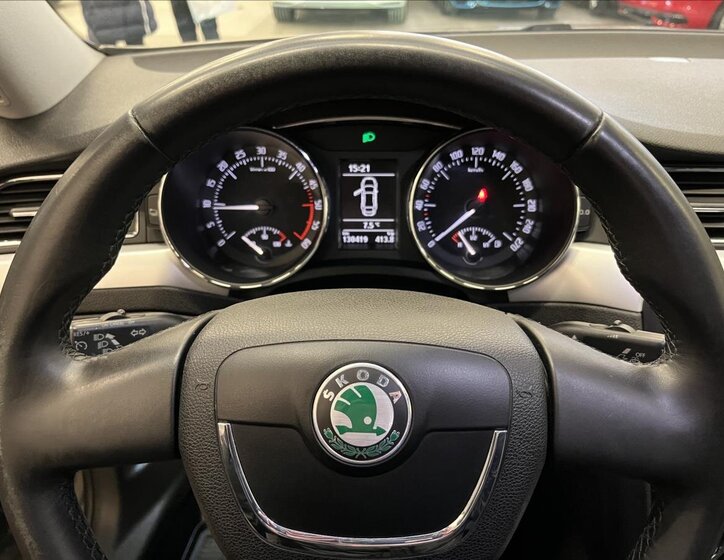 Škoda Superb Liftback 2,0 l 103 kw