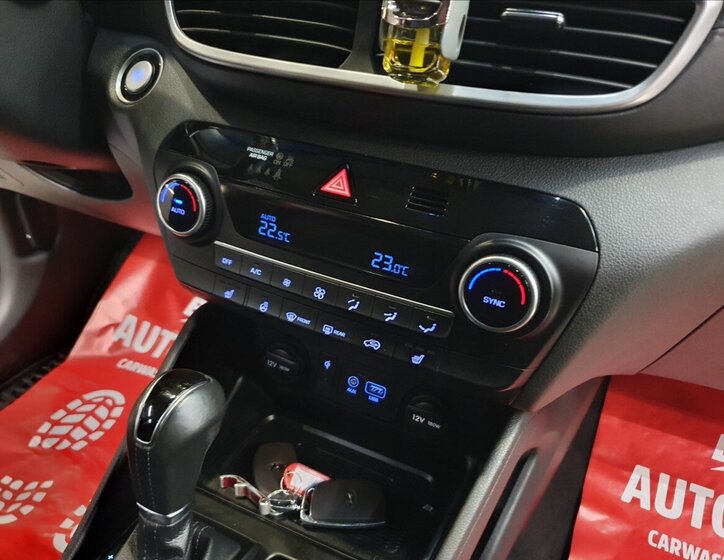 Hyundai Tucson SUV / Terénní 1,6 l 100 kw