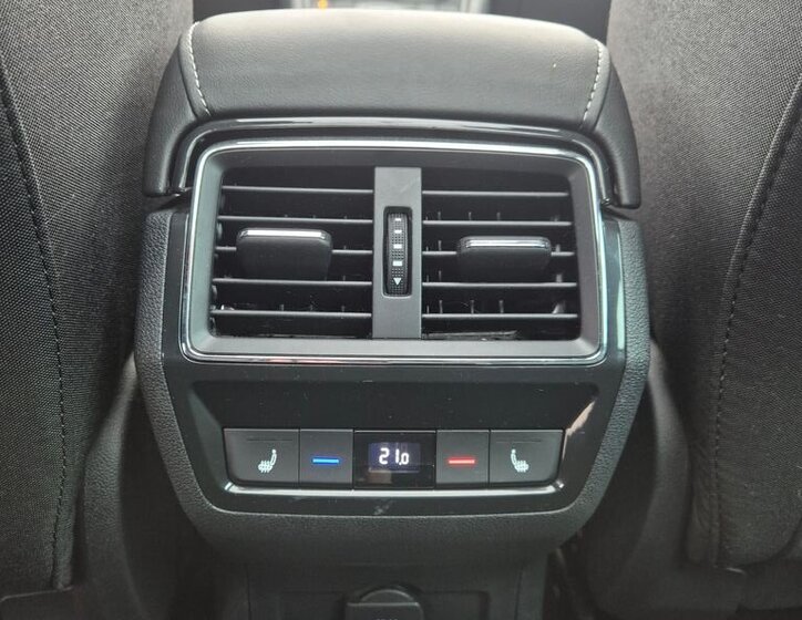 Škoda Karoq SUV 1,5 l 110 kw